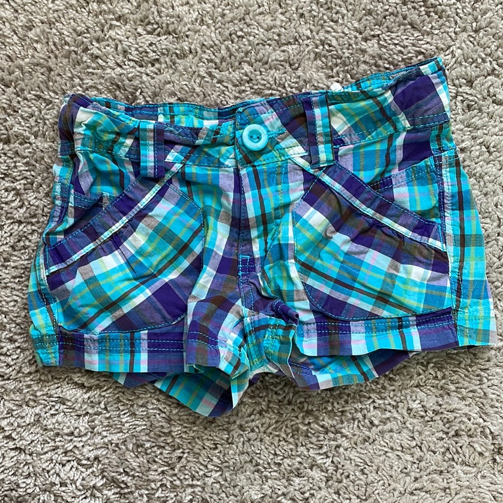 👶🏻5/$10👶🏻 Girls plaid shorts